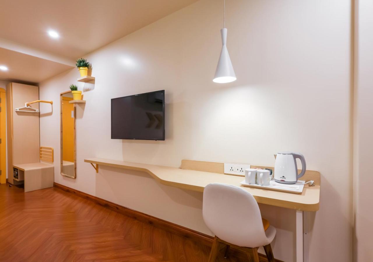 Bloom Hotel - Golf Course Road, Sector 43 Gurgaon Exterior foto