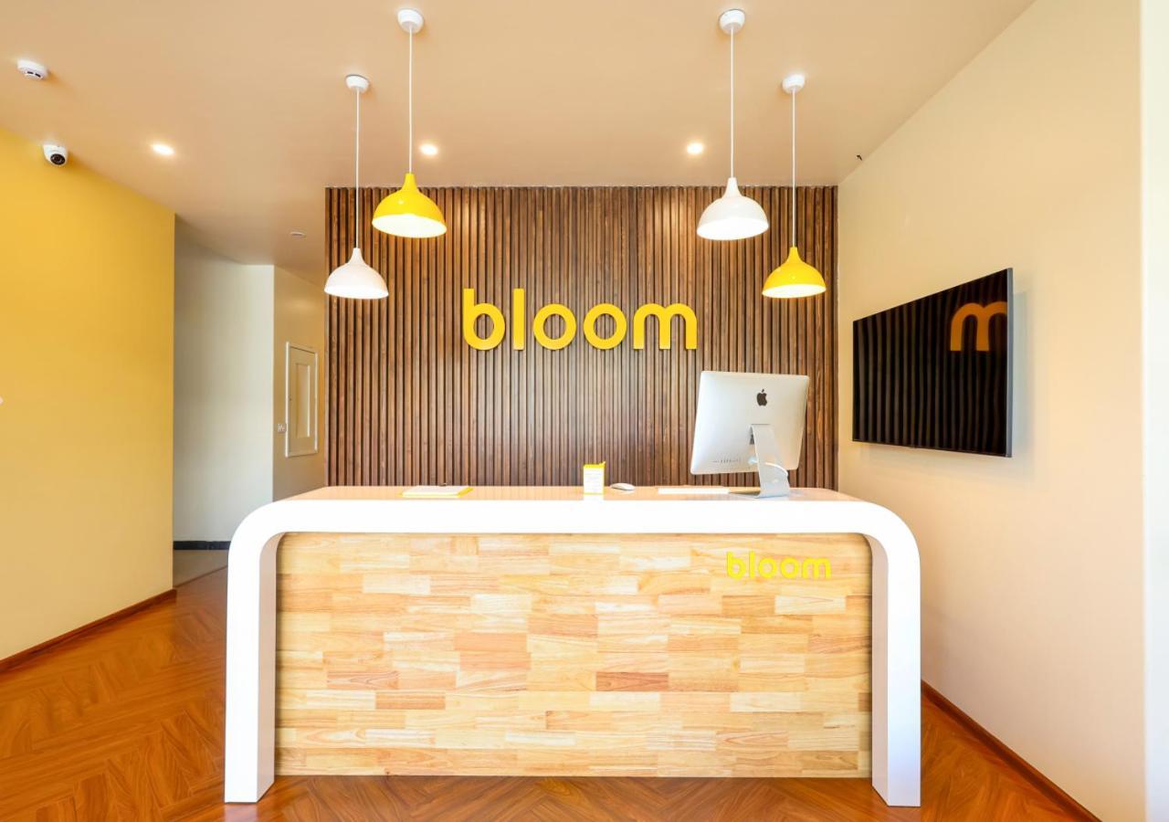 Bloom Hotel - Golf Course Road, Sector 43 Gurgaon Exterior foto